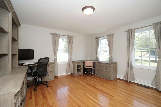 5 Overlook Circle, Haverhill, MA 01835