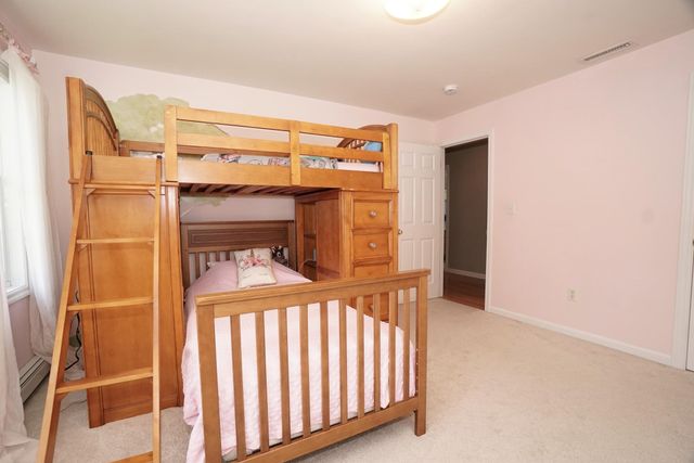 5 Overlook Circle, Haverhill, MA 01835