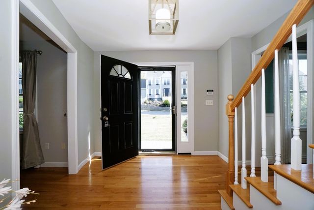 5 Overlook Circle, Haverhill, MA 01835