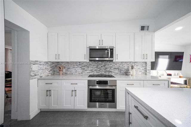 14465 SW 288th St, Homestead, FL 33033