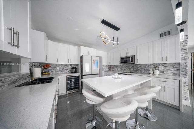 14465 SW 288th St, Homestead, FL 33033