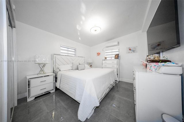 14465 SW 288th St, Homestead, FL 33033