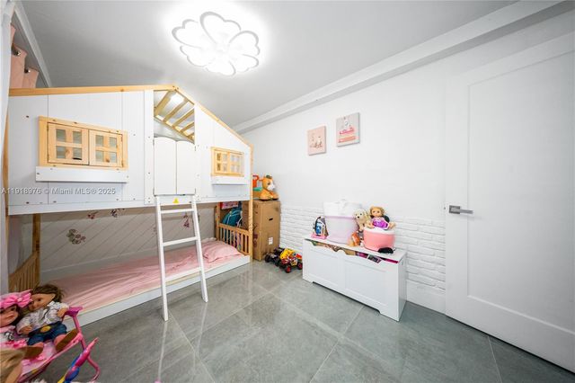 14465 SW 288th St, Homestead, FL 33033