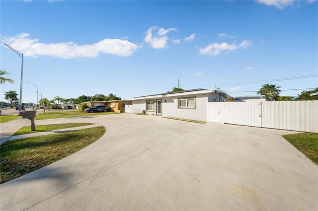 14465 SW 288th St, Homestead, FL 33033