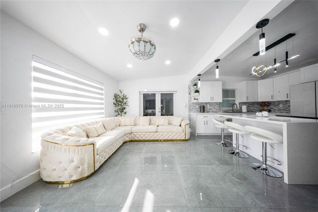 14465 SW 288th St, Homestead, FL 33033