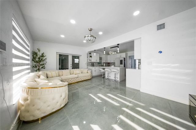 14465 SW 288th St, Homestead, FL 33033