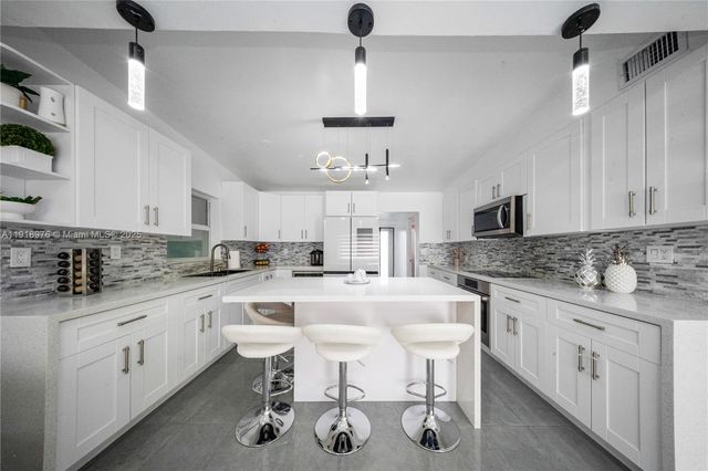 14465 SW 288th St, Homestead, FL 33033