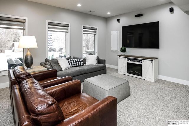 20002 Marcy Street, Omaha, NE 68022