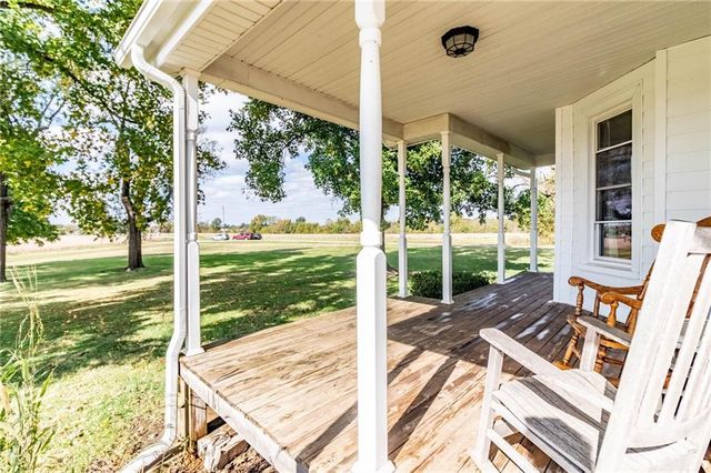 10368 NW O Highway, Blairstown, MO 64726