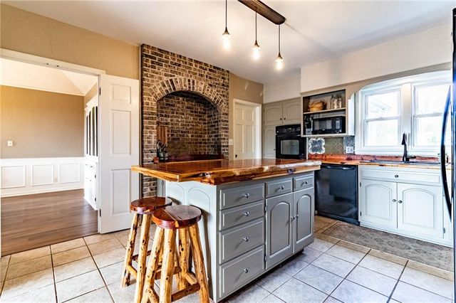 10368 NW O Highway, Blairstown, MO 64726