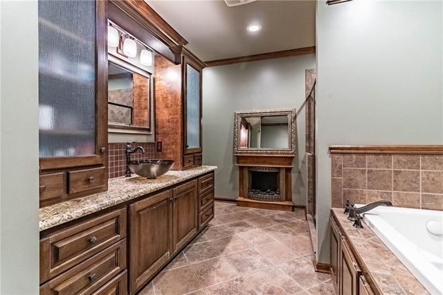 10368 NW O Highway, Blairstown, MO 64726