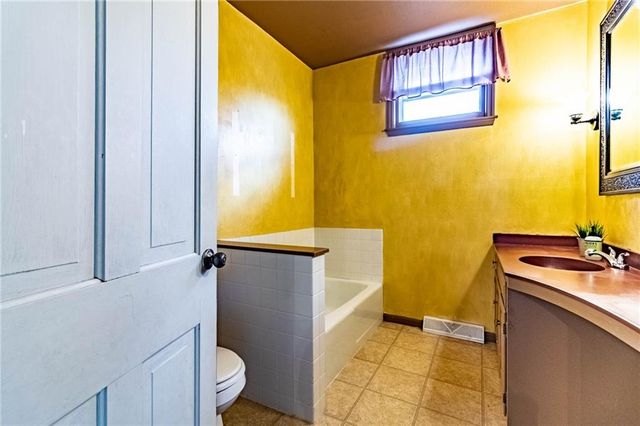 10368 NW O Highway, Blairstown, MO 64726