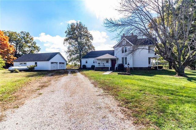 10368 NW O Highway, Blairstown, MO 64726