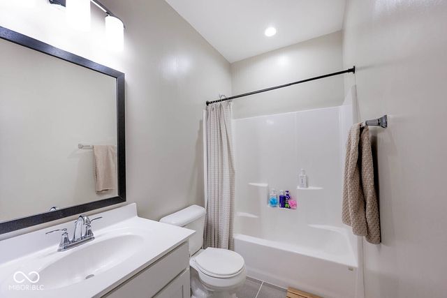 14269 James Dean Drive, Carmel, IN 46033