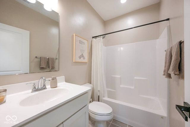 14269 James Dean Drive, Carmel, IN 46033