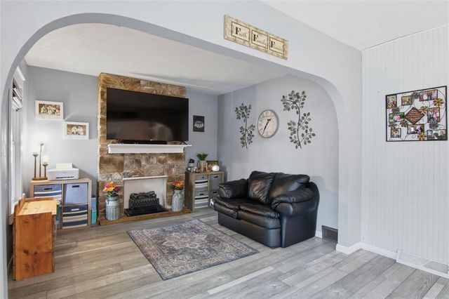 609 Morningside Drive, Eau Claire, WI 54703