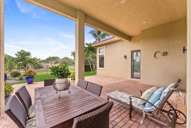 8986 Little Falls Way, Delray Beach, FL 33446