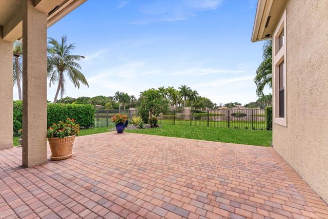 8986 Little Falls Way, Delray Beach, FL 33446