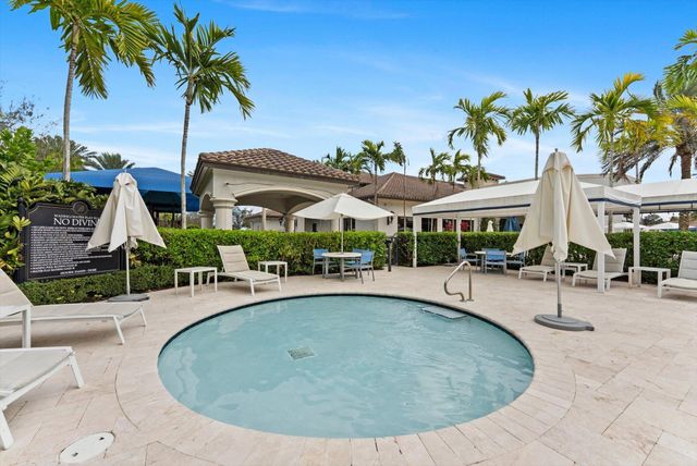 8986 Little Falls Way, Delray Beach, FL 33446