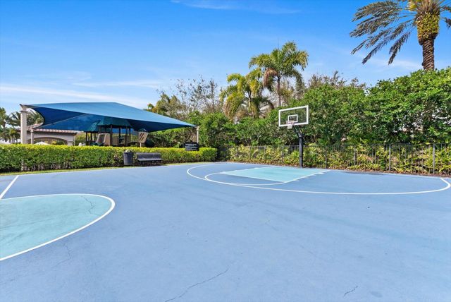 8986 Little Falls Way, Delray Beach, FL 33446