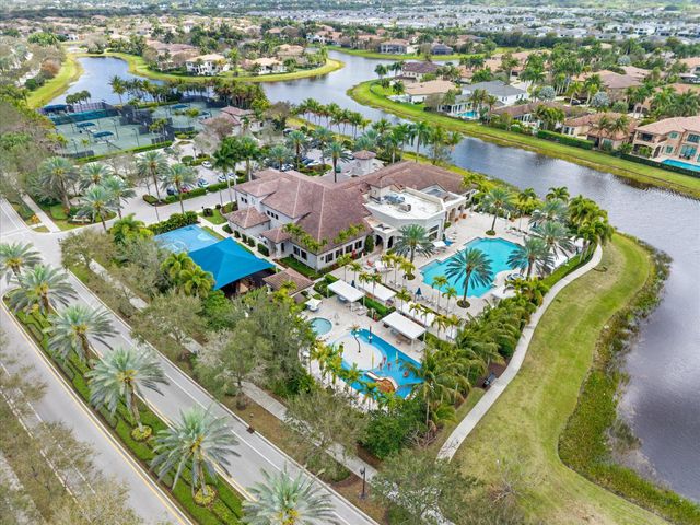 8986 Little Falls Way, Delray Beach, FL 33446