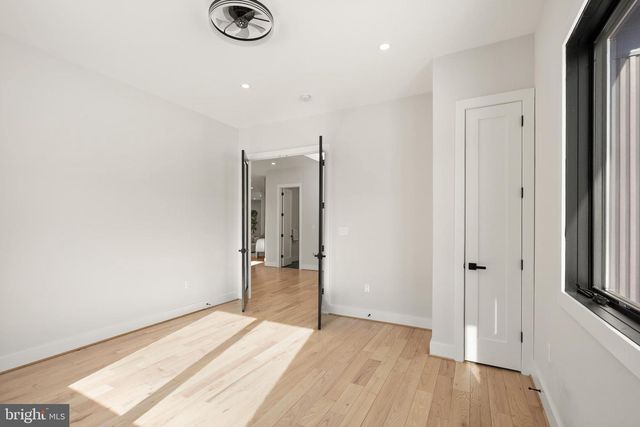 5524 SUMMIT ST, Centreville, VA 20120