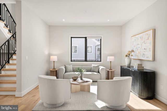 5524 SUMMIT ST, Centreville, VA 20120