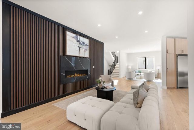 5524 SUMMIT ST, Centreville, VA 20120