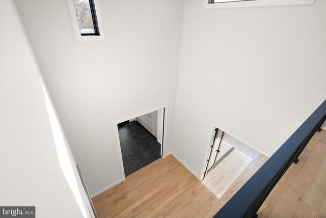 5524 SUMMIT ST, Centreville, VA 20120