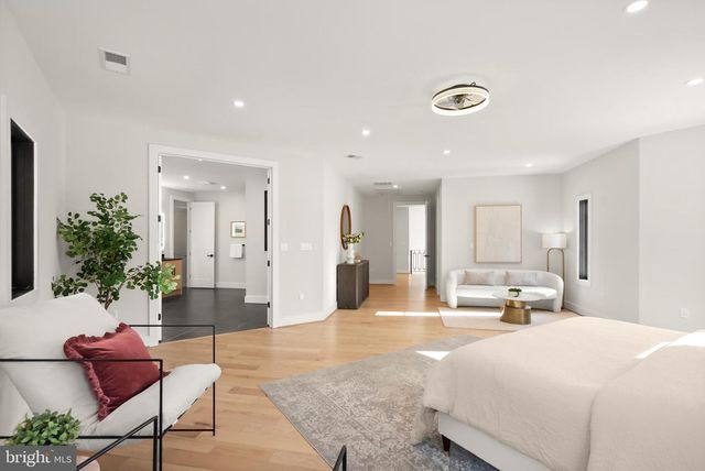 5524 SUMMIT ST, Centreville, VA 20120