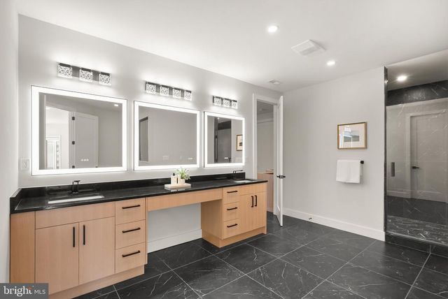 5524 SUMMIT ST, Centreville, VA 20120