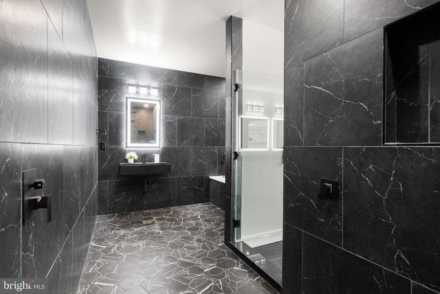 5524 SUMMIT ST, Centreville, VA 20120