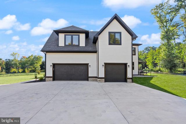 5524 SUMMIT ST, Centreville, VA 20120