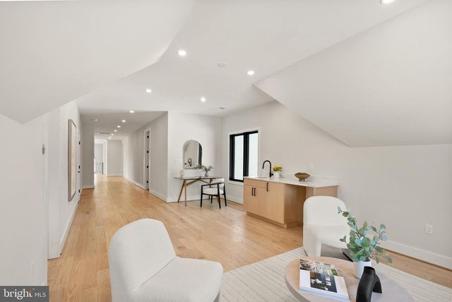 5524 SUMMIT ST, Centreville, VA 20120