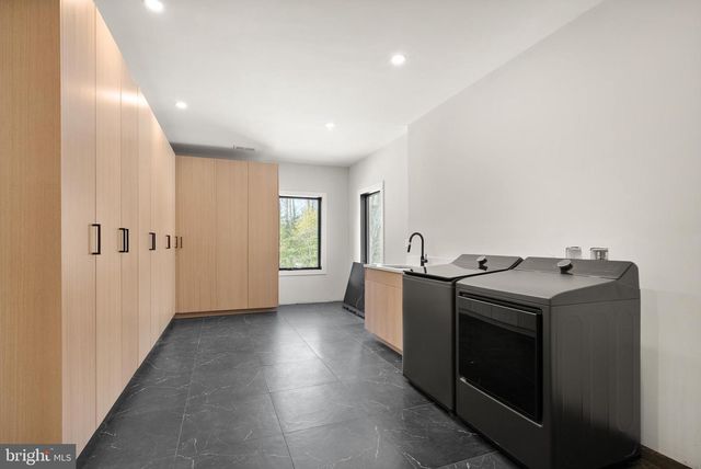 5524 SUMMIT ST, Centreville, VA 20120