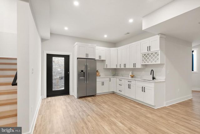 5524 SUMMIT ST, Centreville, VA 20120