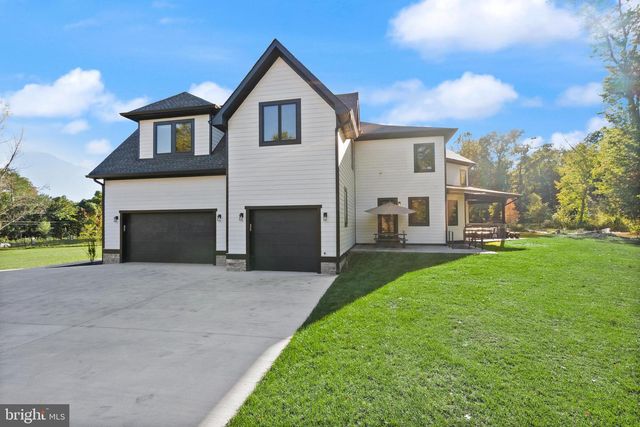 5524 SUMMIT ST, Centreville, VA 20120