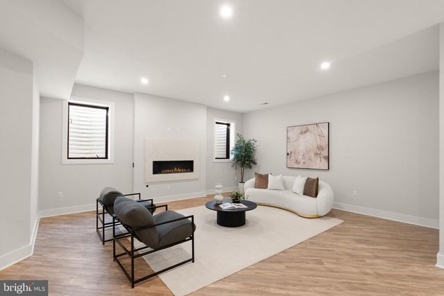 5524 SUMMIT ST, Centreville, VA 20120