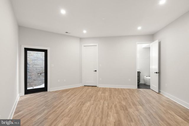 5524 SUMMIT ST, Centreville, VA 20120