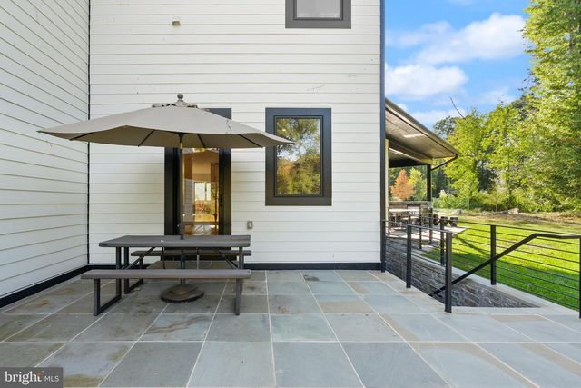 5524 SUMMIT ST, Centreville, VA 20120