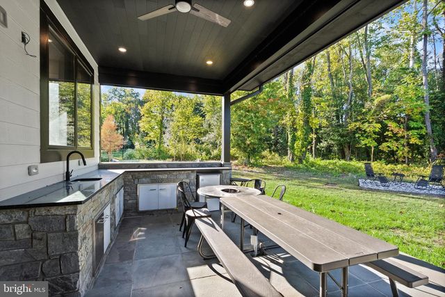 5524 SUMMIT ST, Centreville, VA 20120