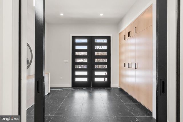 5524 SUMMIT ST, Centreville, VA 20120