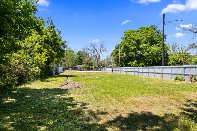 7004 Glass Street, Houston, TX 77016