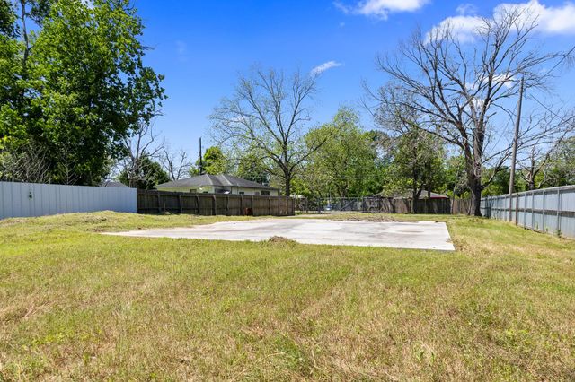 7004 Glass Street, Houston, TX 77016
