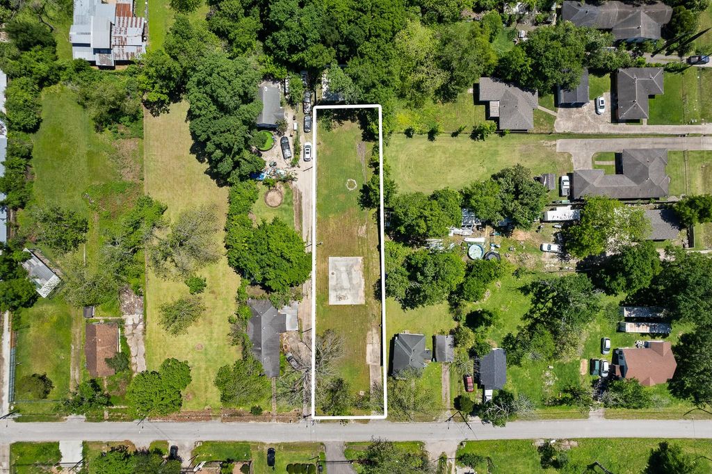 7004 Glass Street, Houston, TX 77016