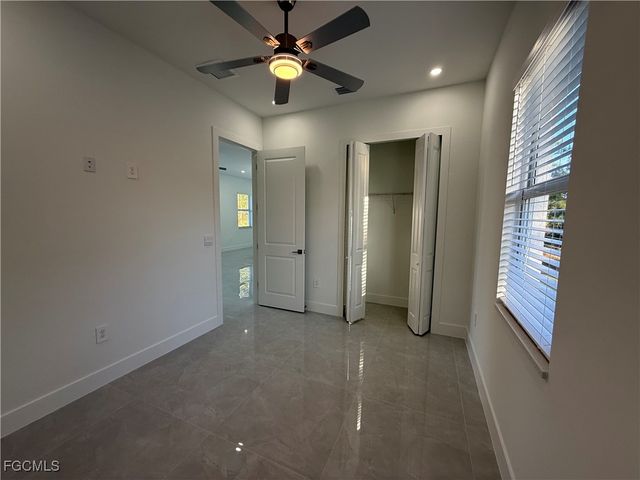 207 W 15th ST, Lehigh Acres, FL 33972