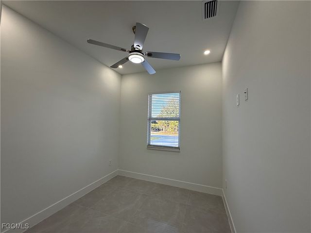 207 W 15th ST, Lehigh Acres, FL 33972