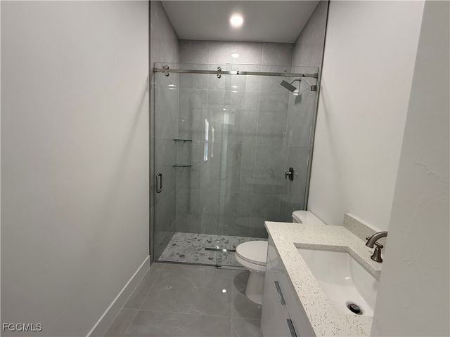 207 W 15th ST, Lehigh Acres, FL 33972