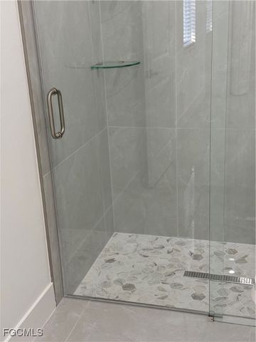 207 W 15th ST, Lehigh Acres, FL 33972