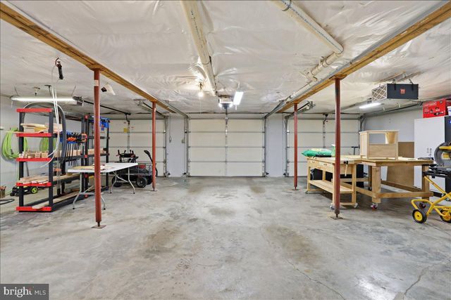 15 SYLVIA CT, Martinsburg, WV 25404